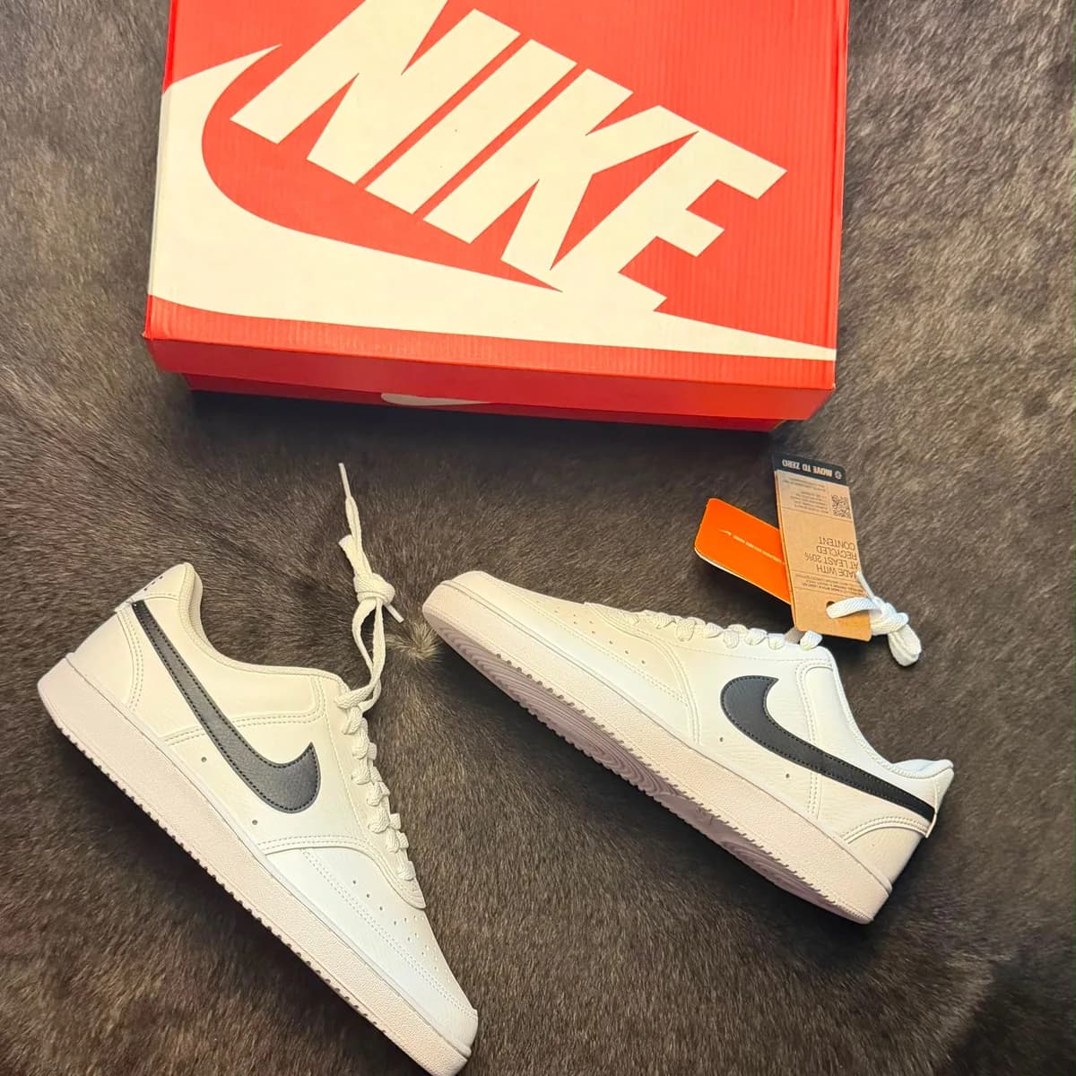 Nike Court Vision branco e preto