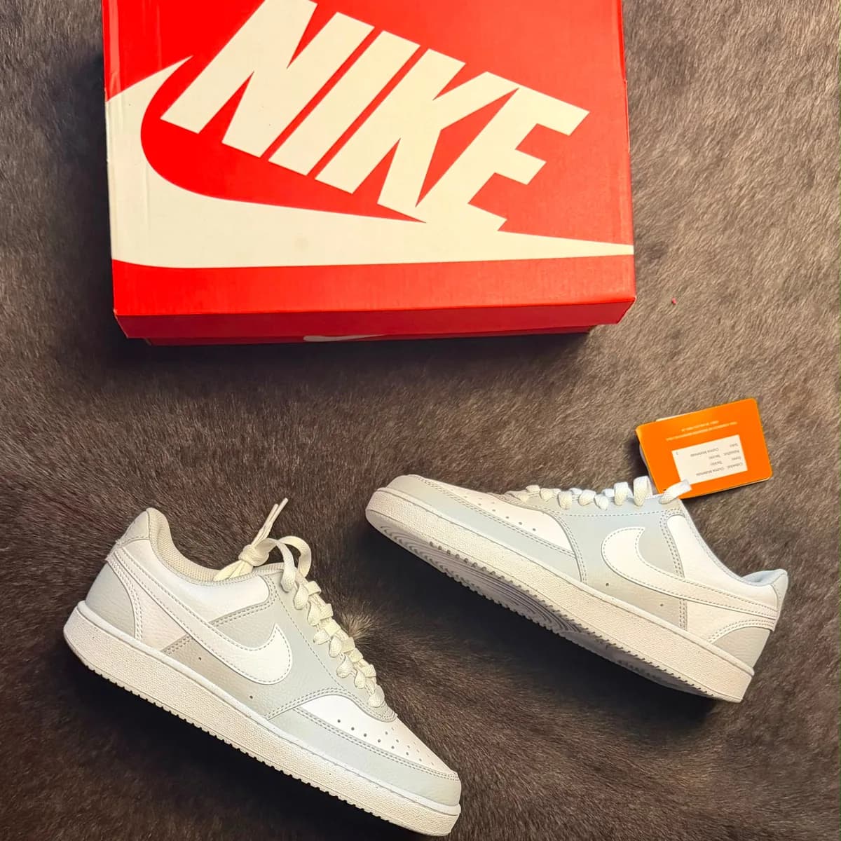 Nike Court Vision branco e cinza